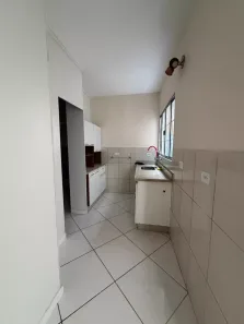 Casa com 1 Quarto para alugar, 20m² no Jardim Guanhembu, São Paulo
