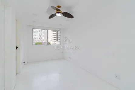 Apartamento com 1 Quarto para alugar, 32m² no Centro, Curitiba