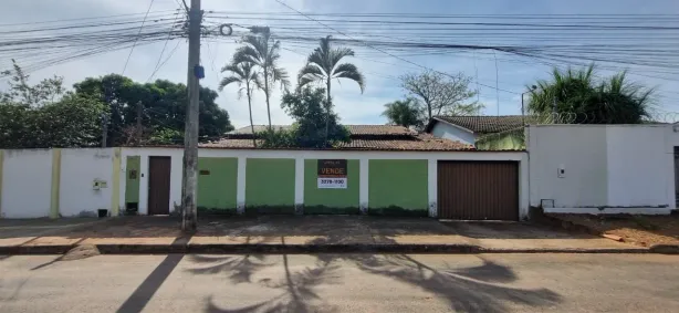 Casa com 3 Quartos à venda, 225m² no Parque das Flores, Goiânia