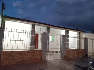 Casa de Condomínio com 4 Quartos para venda ou aluguel, 175m² no Tenoné, Belém