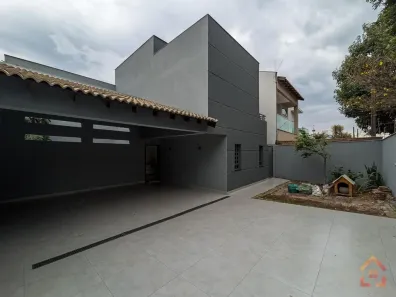 Casa com 4 Quartos à venda, 320m² no Andrade, Londrina