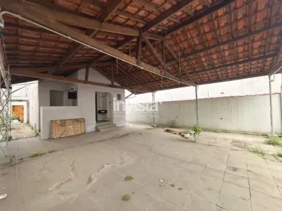 Casa com 1 Quarto à venda, 436m² no Gonzaga, Santos