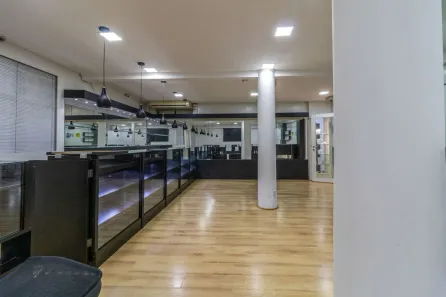 Ponto Comercial para alugar, 110m² no Sé, São Paulo