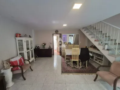 Casa com 3 Quartos à venda, 155m² no Catete, Rio de Janeiro