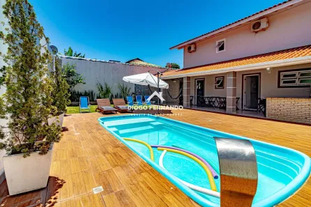 Casa com 3 Quartos para alugar, 180m² no Campeche, Florianópolis
