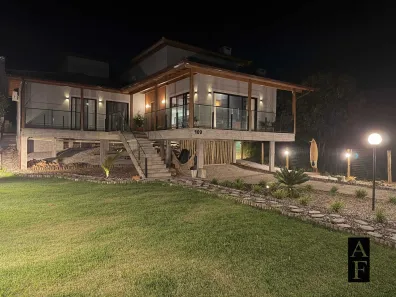 Casa com 3 Quartos à venda, 185m² no Areias de Macacu, Garopaba