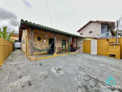 Casa com 3 Quartos à venda, 190m² no Itaguá, Ubatuba