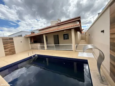 Casa com 3 Quartos à venda, 180m² no , Guanambi