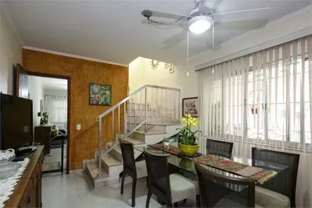 Sobrado com 3 Quartos para alugar, 209m² no Jardim Aeroporto, São Paulo