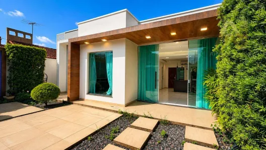 Casa de Condomínio com 3 Quartos para alugar, 300m² no Santo Agostinho, Manaus