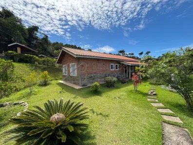 Fazenda/Sítio com 3 Quartos à venda, 1200m² no Centro, Bom Jesus dos Perdões