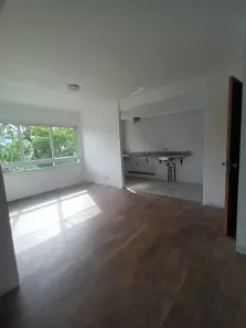 Apartamento com 2 Quartos para alugar, 75m² no Menino Deus, Porto Alegre