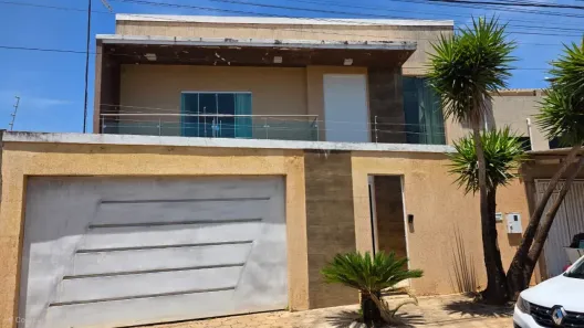 Casa com 4 Quartos à venda, 180m² no Setor Residencial Leste, Brasília