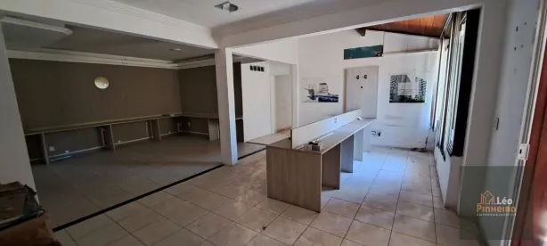 Casa com 6 Quartos para alugar, 440m² no Praia Campista, Macaé