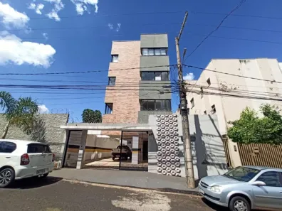 Apartamento com 2 Quartos para alugar, 52m² no Marta Helena, Uberlândia