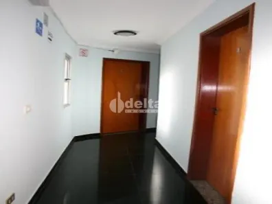 Casa com 16 Quartos à venda, 1000m² no Tibery, Uberlândia