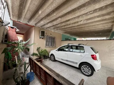 Casa com 2 Quartos à venda, 126m² no Jardim Guassu, São Vicente