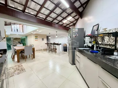 Casa com 4 Quartos à venda, 303m² no Santa Amélia, Belo Horizonte