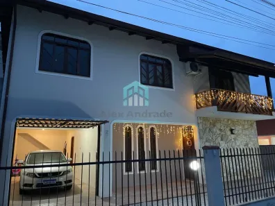 Casa com 3 Quartos à venda, 193m² no Praia João Rosa, Biguaçu