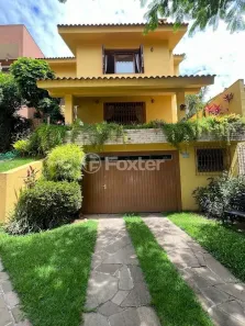 Casa com 3 Quartos à venda, 194m² no Espírito Santo, Porto Alegre