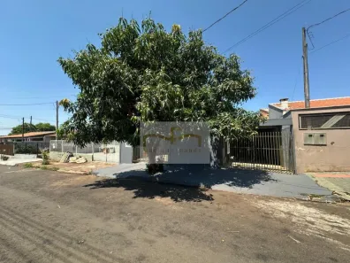 Casa com 3 Quartos à venda, 100m² no Eucaliptos, Londrina