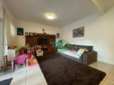 Casa com 3 Quartos à venda, 280m² no Vila Martins, Carapicuíba