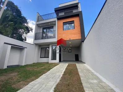 Sobrado com 3 Quartos à venda, 133m² no Santa Cândida, Curitiba
