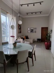 Casa com 3 Quartos à venda, 202m² no Jardim Magnólias, Araraquara