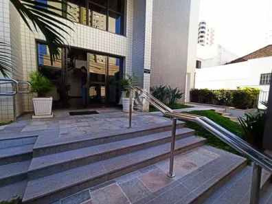 Apartamento com 3 Quartos à venda, 205m² no Fundinho, Uberlândia