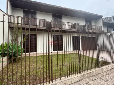 Sobrado com 3 Quartos à venda, 196m² no Abranches, Curitiba