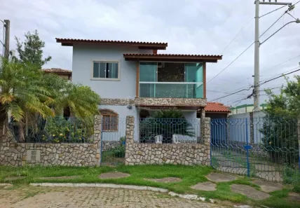 Casa de Condomínio com 5 Quartos à venda, 210m² no Parque Aurora, Campos dos Goytacazes