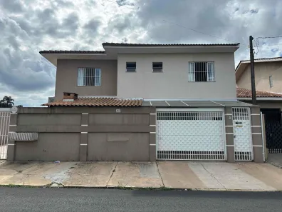 Sobrado com 4 Quartos à venda, 95m² no Jardim Carvalho, Ponta Grossa