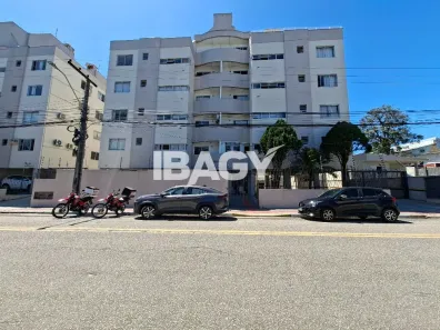 Apartamento com 2 Quartos para alugar, 63m² no Capoeiras, Florianópolis
