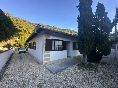 Casa com 3 Quartos à venda, 100m² no Primeiro de Maio, Brusque