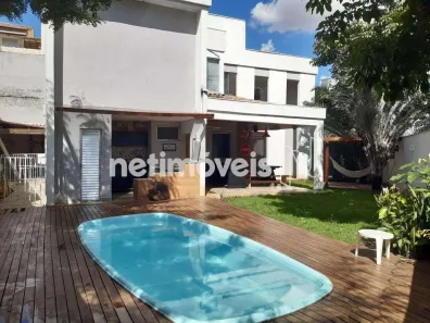 Casa com 4 Quartos à venda, 195m² no Cabral, Contagem