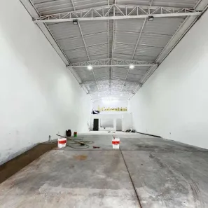 Galpão/Depósito/Armazém para alugar, 180m² no Cerâmica, São Caetano do Sul
