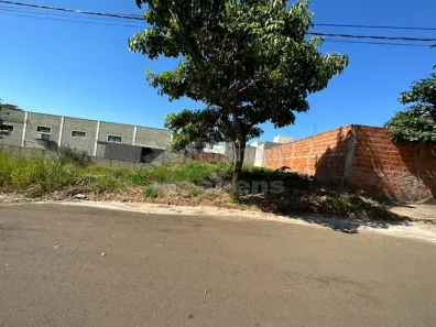 Lote/Terreno à venda, 200m² no Residencial Santa Regina, São José do Rio Preto