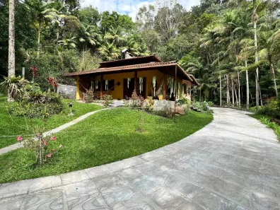 Casa com 2 Quartos à venda, 112m² no Albuquerque, Teresópolis