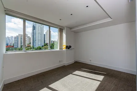Sala Comercial à venda, 110m² no Vila Andrade, São Paulo