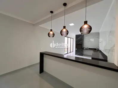 Casa com 3 Quartos à venda, 160m² no Alto Umuarama, Uberlândia