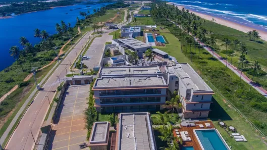 Lote/Terreno à venda, 753m² no Guarajuba (Monte Gordo), Camaçari