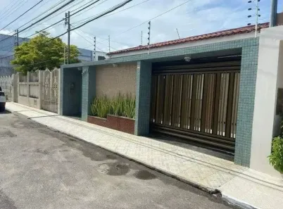 Casa com 3 Quartos à venda, 270m² no Suíça, Aracaju