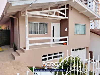 Casa com 3 Quartos à venda, 210m² no Centro, Lages