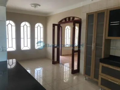 Casa com 5 Quartos para alugar, 250m² no Vila Bressani, Paulínia