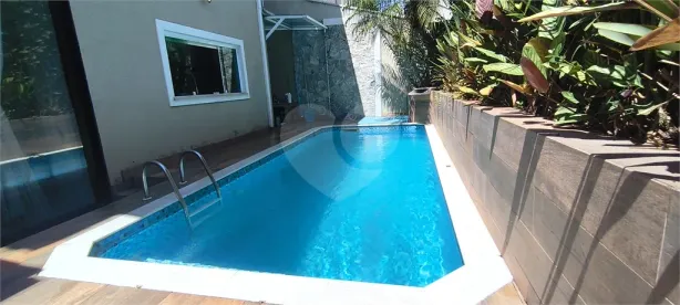 Sobrado com 3 Quartos à venda, 150m² no Vila Petrópolis, Atibaia