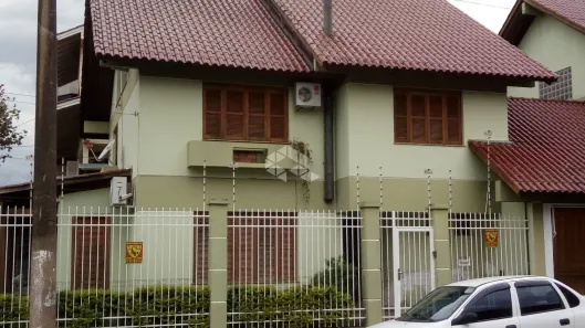Casa com 4 Quartos à venda, 220m² no Jardim Itu, Porto Alegre