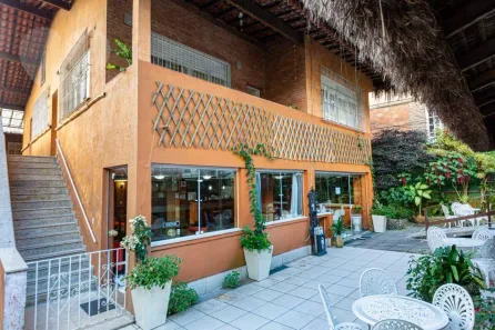 Imóvel Comercial com 5 Quartos à venda, 400m² no Itaipu, Niterói