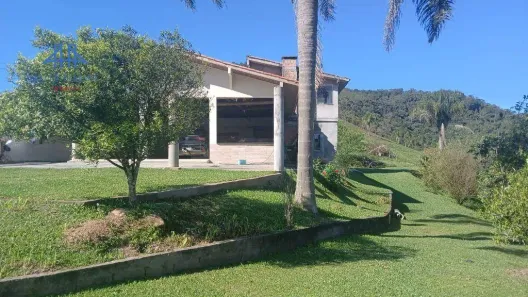 Fazenda/Sítio com 5 Quartos à venda, 42000m² no , Angelina