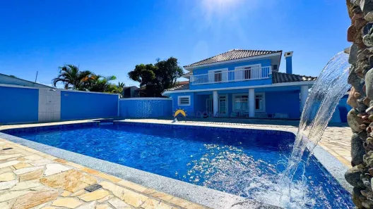 Casa com 7 Quartos à venda, 399m² no Centro, Guaratuba