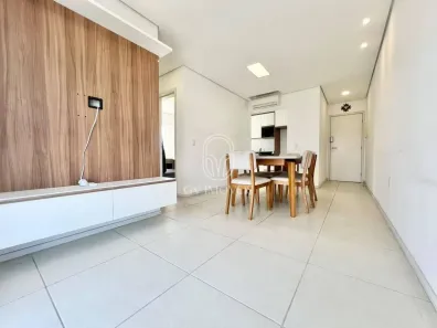 Apartamento com 2 Quartos para alugar, 60m² no São João, Itajaí